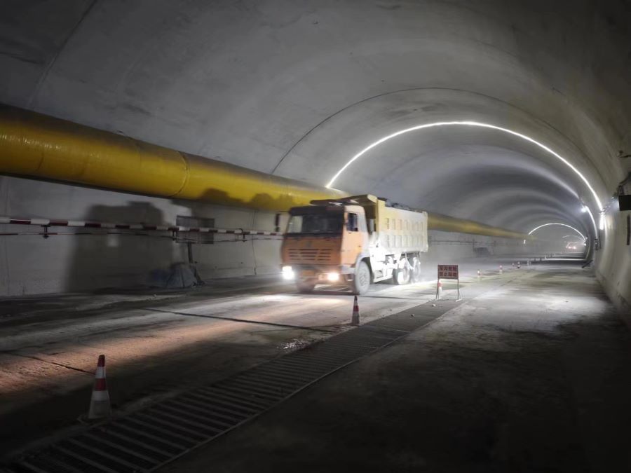 安慶市公路工程處所屬項(xiàng)目開足馬力復(fù)工復(fù)產(chǎn)<div   id=